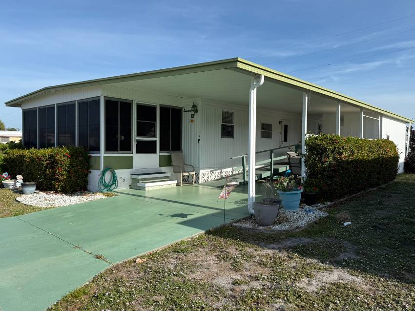 36 Kingsport Ave a Palmetto, FL Mobile or Manufactured Home for Sale